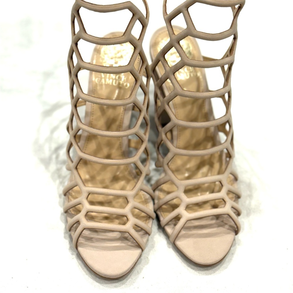 Vince Camuto VC-Naveena Women's Heels Color Nude Nubuck - Picture 7 of 12